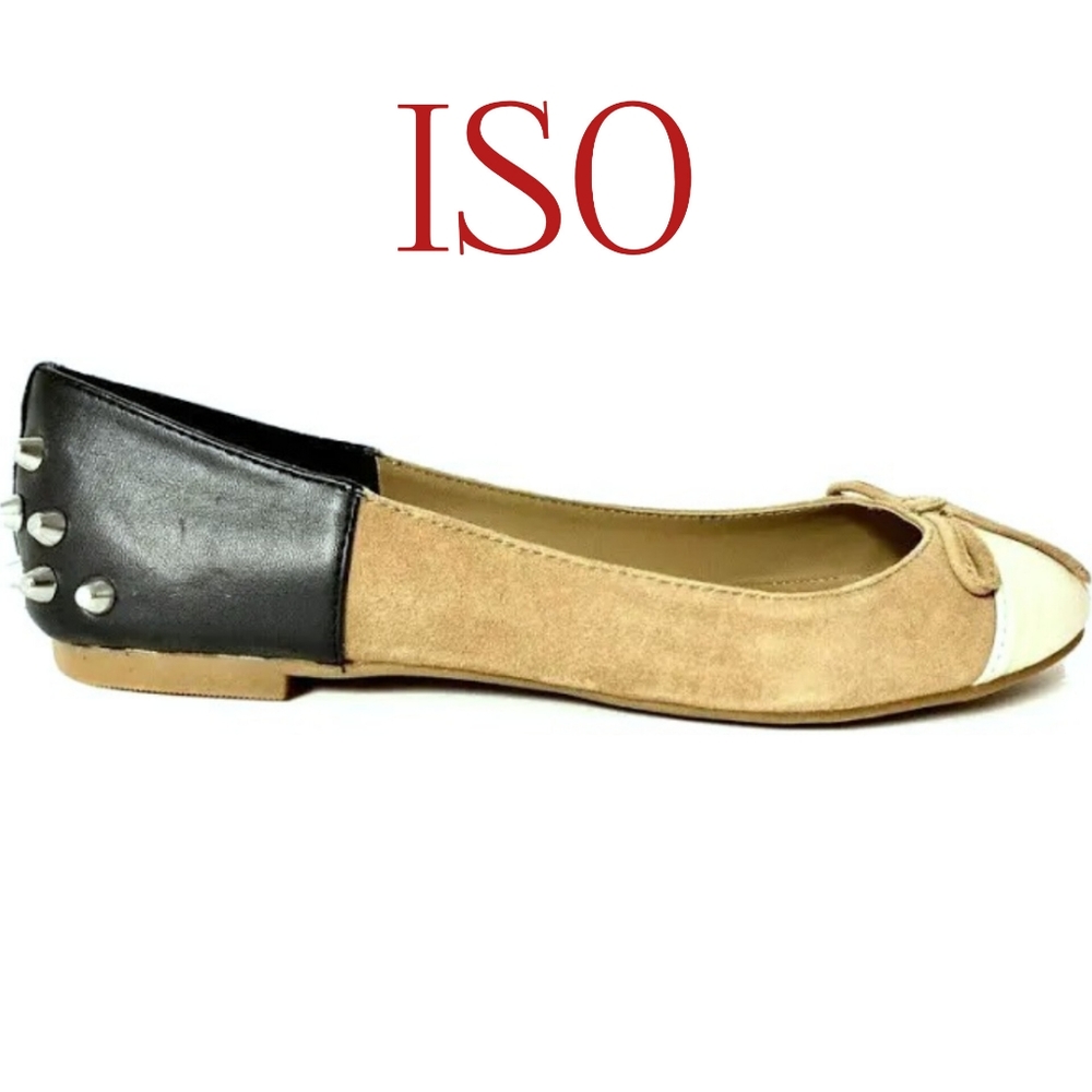 IN SEARCH OF  Black & Tan Dv By Dolce Vita Cap Toe Flat Studs SIZE 11